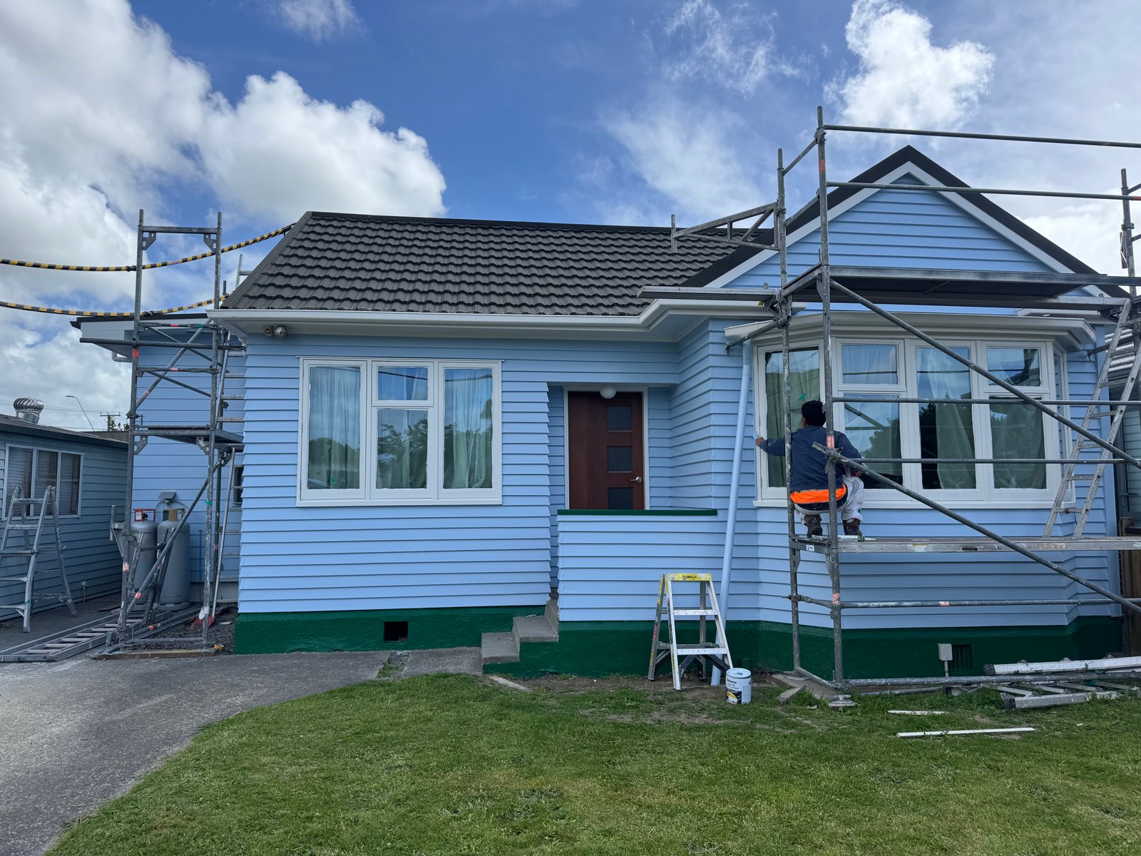Exterior house painting service in Wellington by Mashal Team